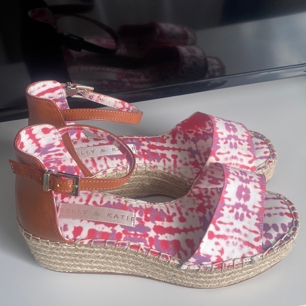 Kelly & Katie Tie Dye Ankle Strap Sandal Women's espadrille size 7M